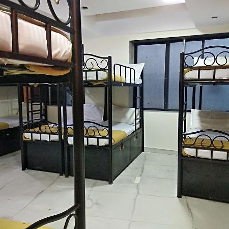 Bandra Dormitory Only For Indian Mumbai Exterior photo