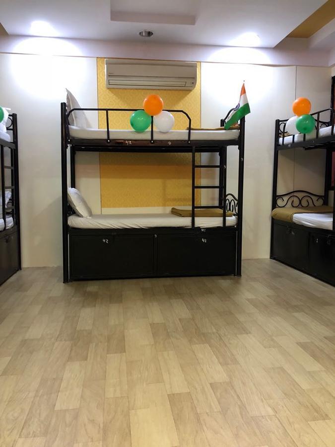 Bandra Dormitory Only For Indian Mumbai Exterior photo