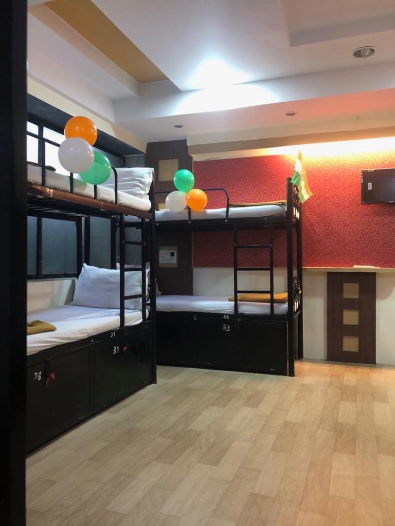 Bandra Dormitory Only For Indian Mumbai Exterior photo