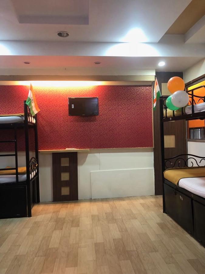 Bandra Dormitory Only For Indian Mumbai Exterior photo