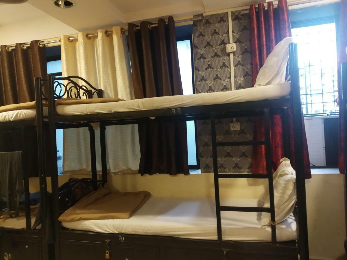 Bandra Dormitory Only For Indian Mumbai Exterior photo